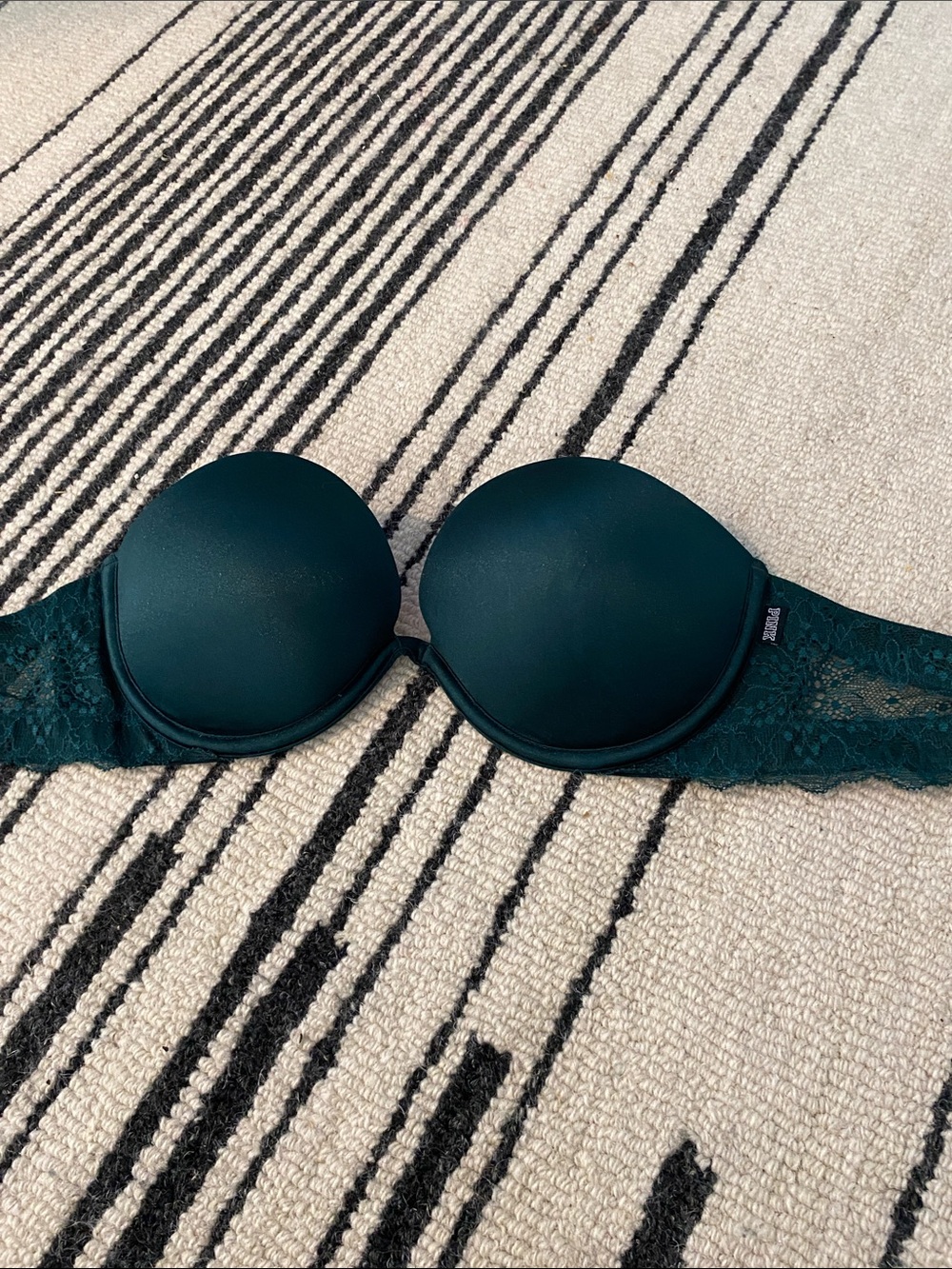 PINK Victoria's Secret Deep Green Lace Push-Up Bra